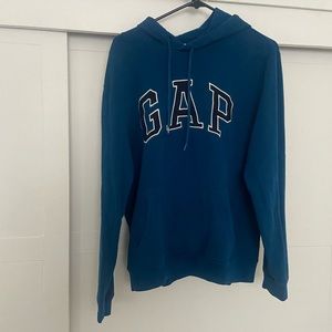 GAP sweatshirt